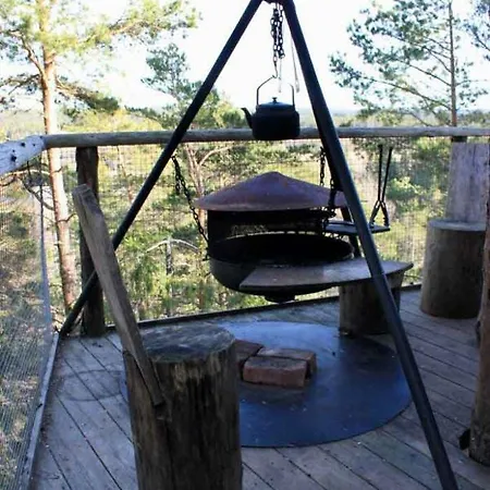 Tretopphytter Pa Grensen - Elghytta Med Robat Og Gjeddefiske