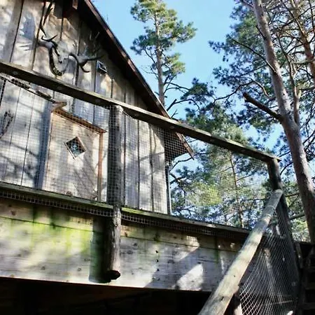 Tretopphytter Pa Grensen - Elghytta Med Robat Og Gjeddefiske Halden